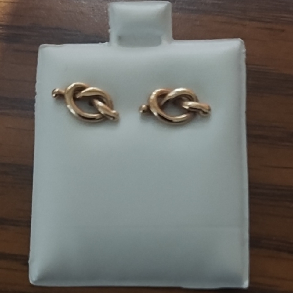 Chic Gold Knot 14kt Solid Earrings - image 1